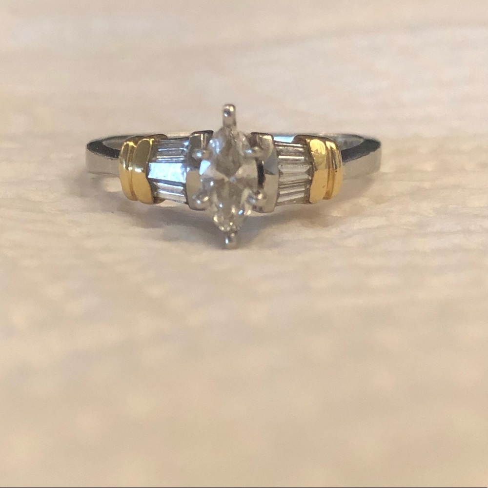 Marquise Diamond 💎 platinum Engagement ring 💍18K